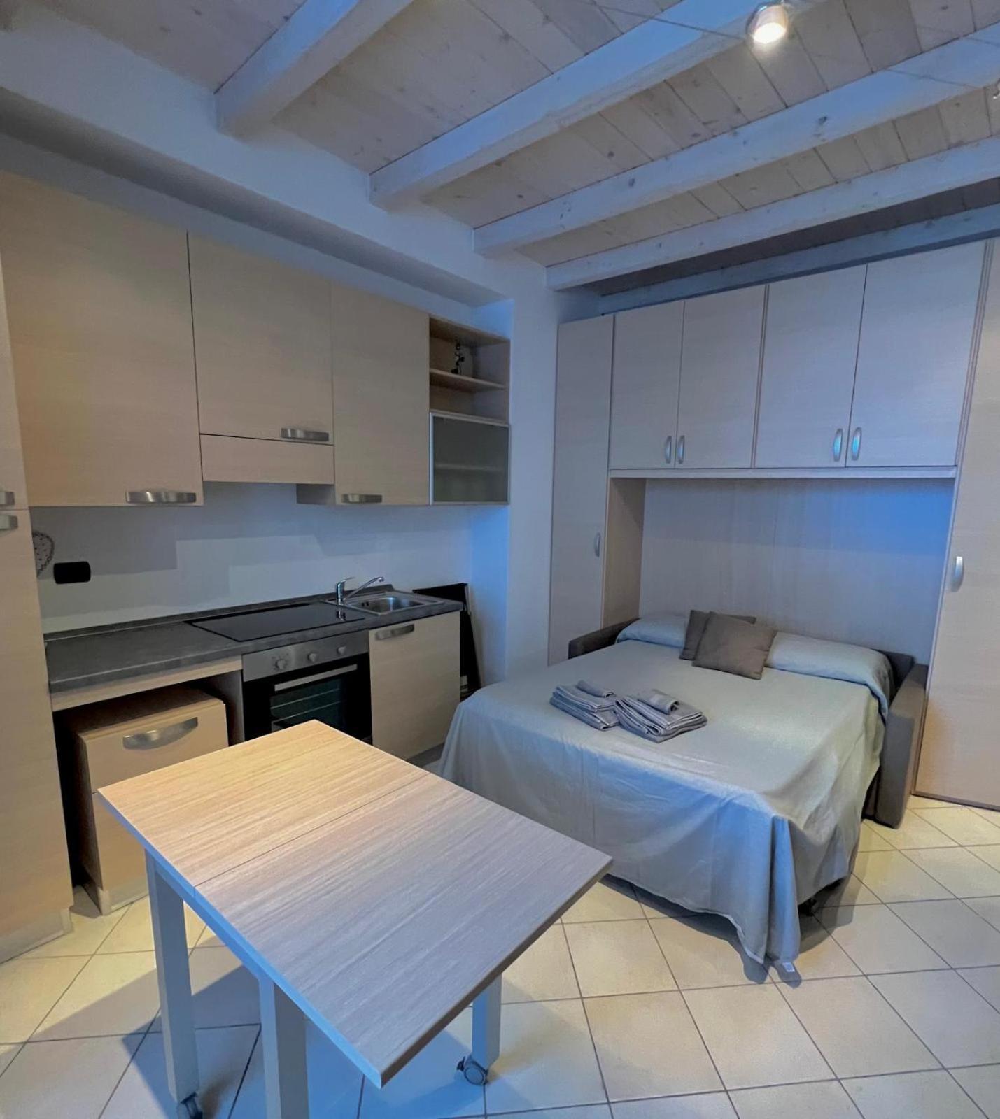 Rossi Lake Couple Oliveto Lario Εξωτερικό φωτογραφία